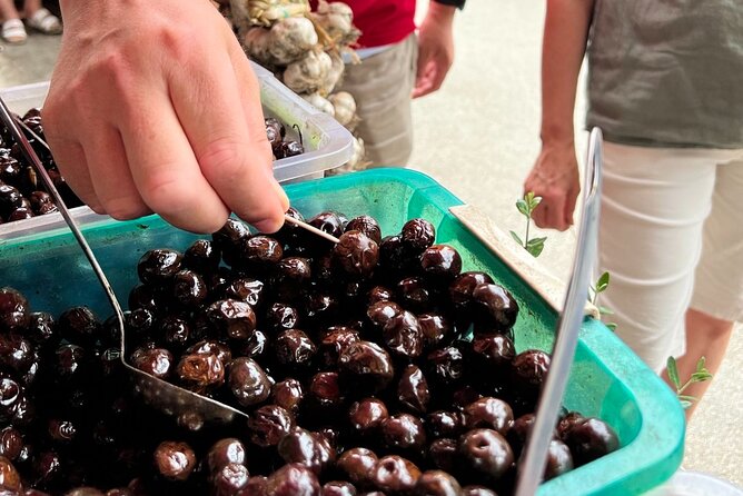 Private Split: Visit Diocletian Palace & Taste Food at the Market - What you’ll actually eat: Dalmatian bites with names you’ll want later
