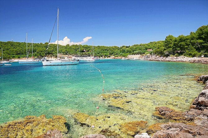 Private Tour of Red rocks, Pakleni Islands and Hvar's Southern Beaches - Stop 3, Dubovica Beach: Big Beach Energy With a Cave Twist