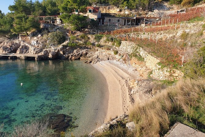 Private tour to Bol (Zlatni Rat), Jelsa and Vrboska on Hvar Island - The crew and boat experience: why “private” feels different here