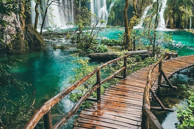 Private Transfer from Split Area to Plitvice Lakes - Price and value for a private group up to 8