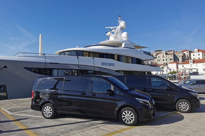 Private transfer from Split to Dubrovnik - The ride itself: air-con comfort, onboard Wi-Fi, and water