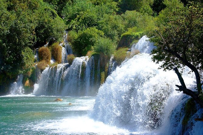 Private Transfers to Krka Waterfalls & Game of Thrones Castle - The drive to Krka: why this timing matters