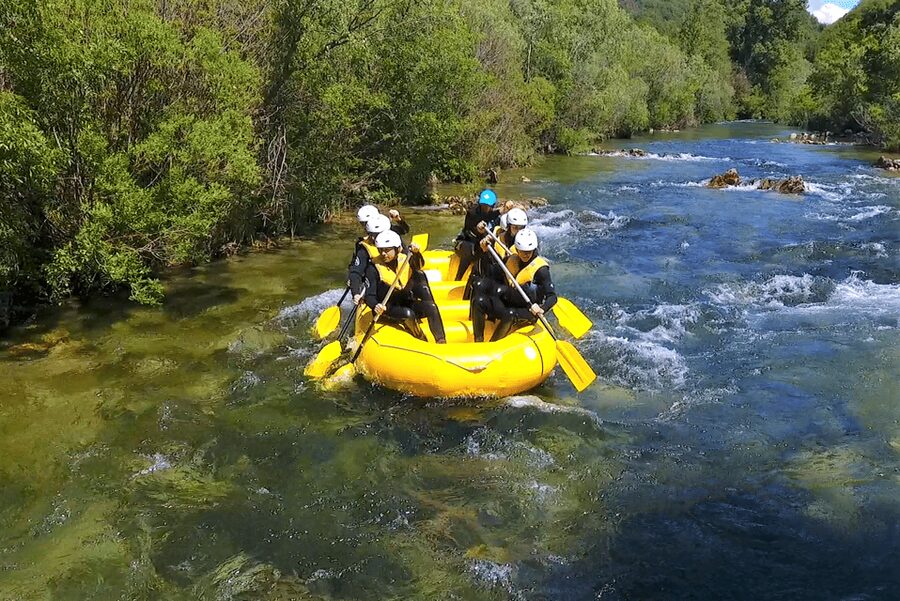 Rafting on the Cetina river - Gear and safety briefing: what you should expect before you paddle
