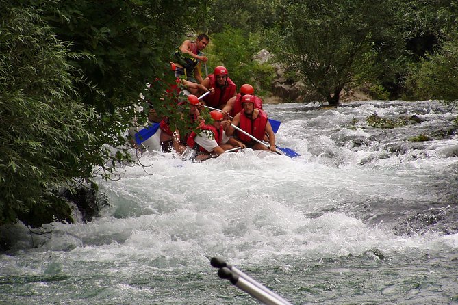 Rafting River Cetina from Makarska Riviera including transfer - Paddling past Omiš and the canyon: the scenery part is real, not just a bonus