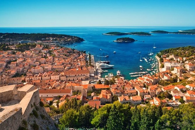 Rent a Speed Boat from Split – Discover Hidden Beaches & Islands - Skippers and service style: what professional looks like here