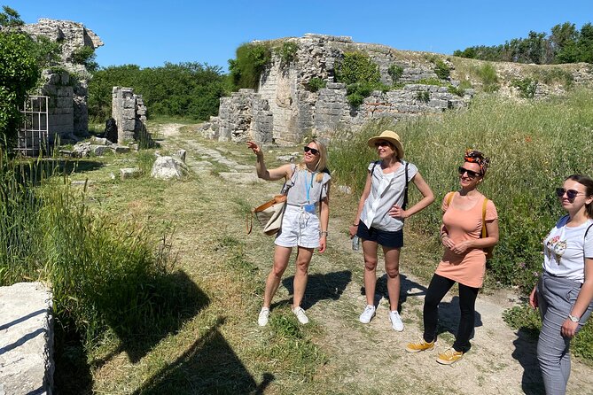 Salona & Amphitheater - Private guided tour - Admission incl. - Tusculum and the Don Frane Bulić connection