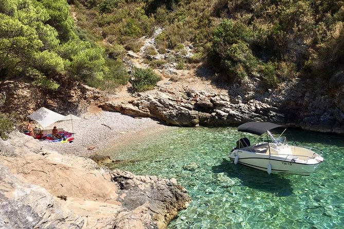 Secrets of Brac and Solta from Trogir and Split-Private tour - Milna on Brac: small fishing-village rhythm and a real coffee break