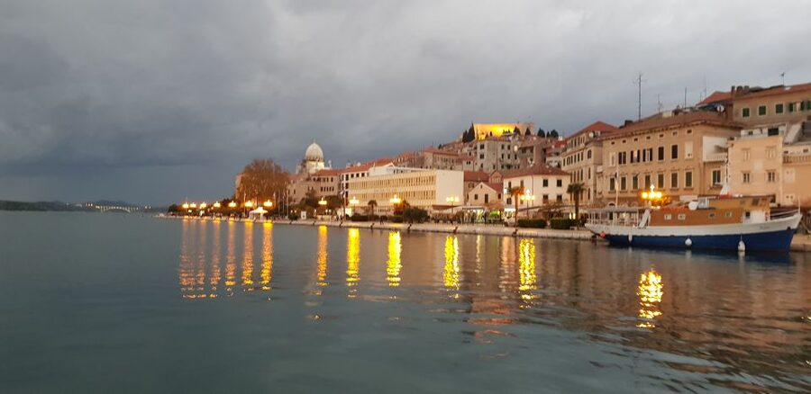 Sibenik: Guided Evening Walking Tour - Key things to know before you go