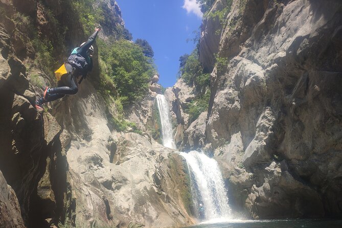 Small Group Tour of Canyoning in Cetina River Canyon - Cetina canyoning from Zadvarje: a fast 3-hour adrenaline hit