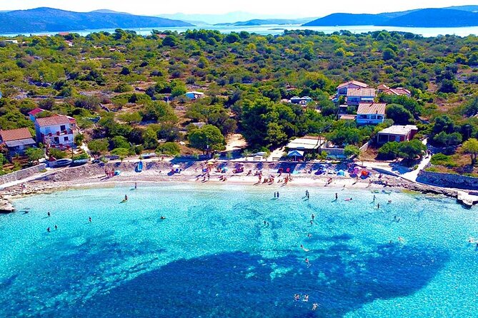 Speedboat Blue Lagoon & 3 Islands tour from Trogir - Stop Three: Maslinica on Šolta for Old-Town Wanders and Lunch Time
