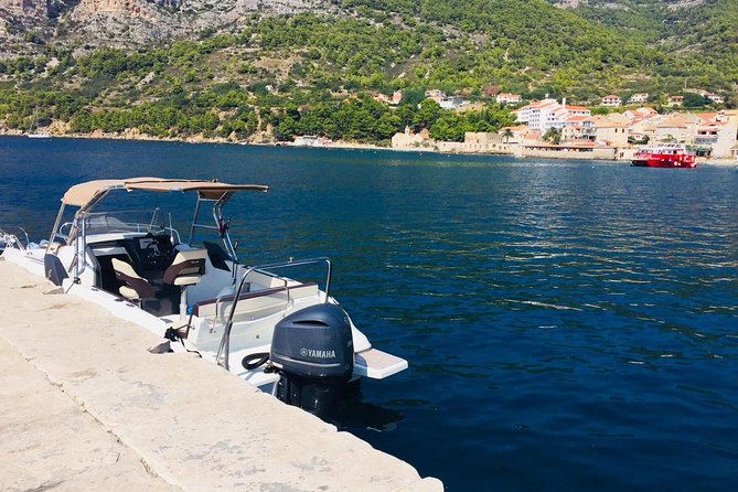 Speedboat transfer from Hvar town (Water taxi transfer) to Airport Split - Who this transfer is best for
