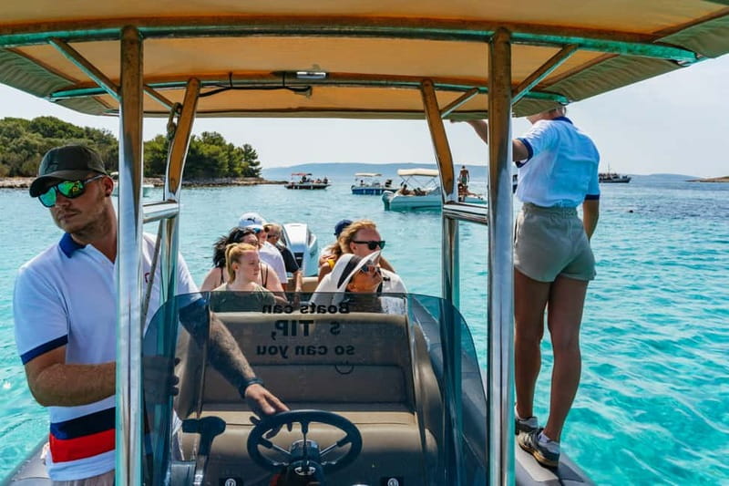 Split: Blue Lagoon & 3 Islands Speedboat Tour - Kontesa Shipwreck at Nečujam: The Snorkel Moment Many People Remember