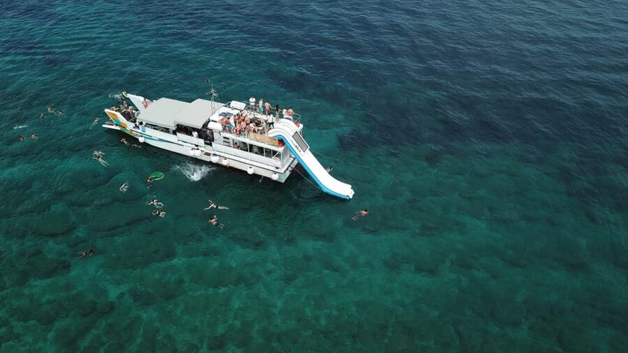 Split: Blue Lagoon, 3Islands, Boat Trip, Mediterranean lunch - Šolta Nečujam Bay: Shipwreck Snorkeling You Can See Up Close