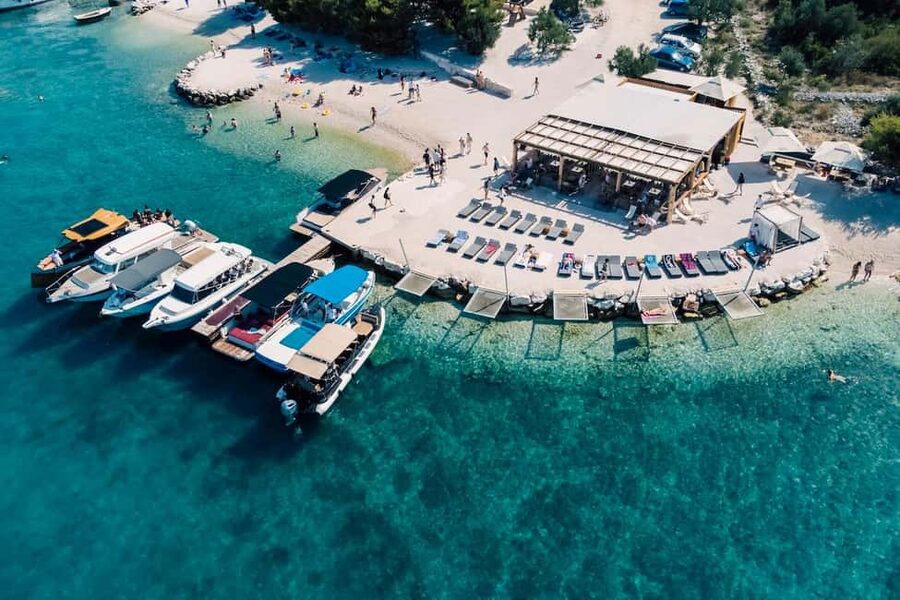 Split: Blue Lagoon and 3 Islands Speedboat Tour - Trogir UNESCO old town and harbor: one focused hour that counts