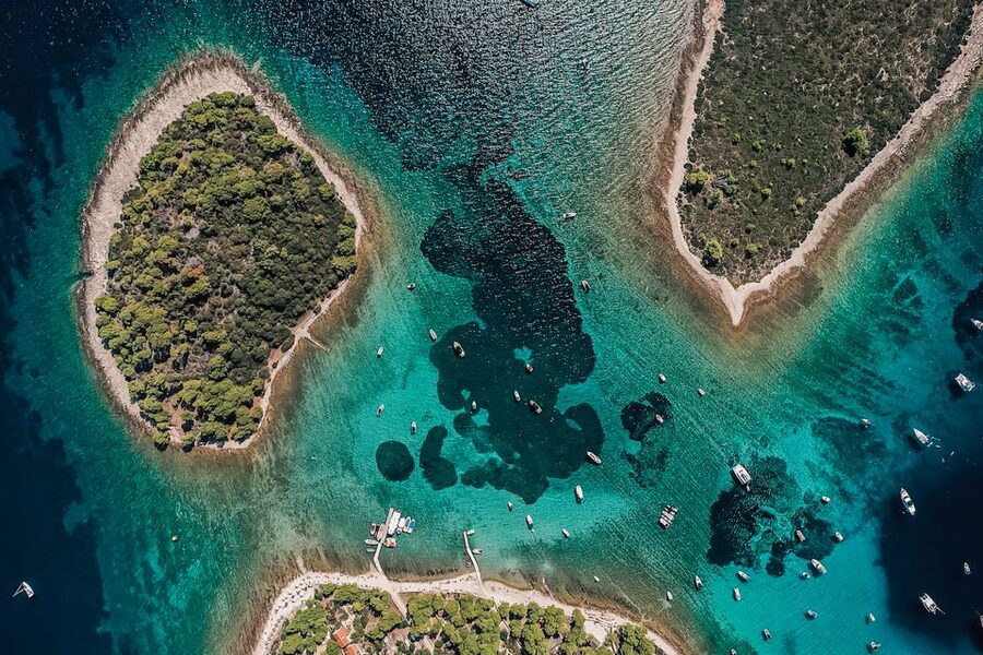 Split: Blue Lagoon and 3 Islands Speedboat Tour - Who should book this Blue Lagoon and 3 islands speedboat tour