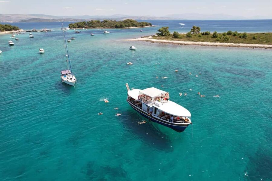Split: Blue Lagoon and Šolta Boat Tour with Lunch and Drinks - Picking Split or Stobreč: small choice, real payoff