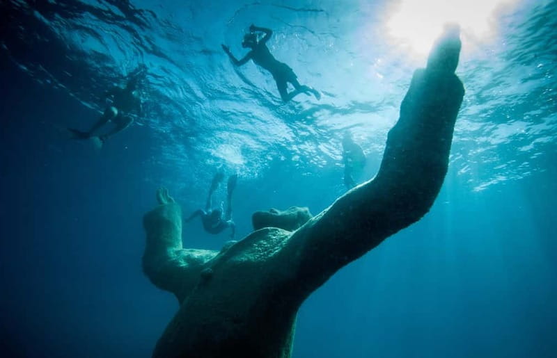 Split: Blue Lagoon Underwater Museum Tour w/Lunch & Drinks - Fumija Bay Swim: Snorkeling Masks, a Glass-Bottom View, and Ocean Wildlife
