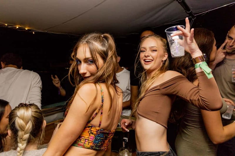Split: Boat Crawl with Nightclub Access, Shots, & Boat Party - Key things I’d mark down before you go