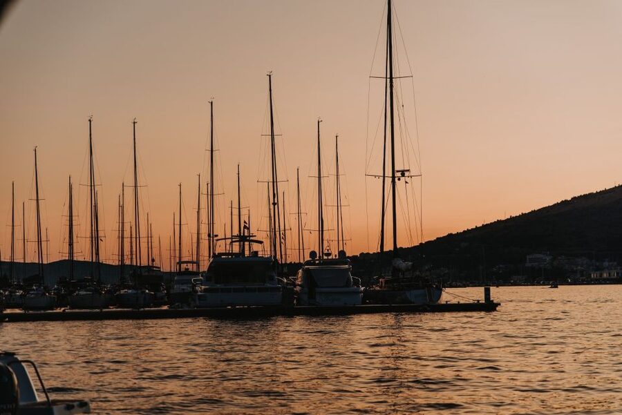 Split: Brac Island and Sutivan Village Sunset Boat Tour - Sutivan Village After Dark: Architecture, Wandering, and Dinner Choices