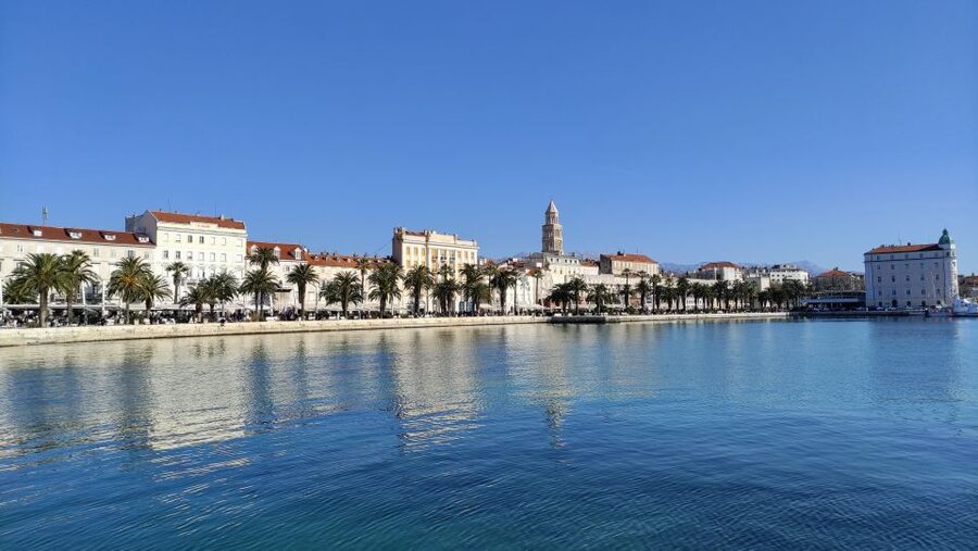 Split: city center private walking tour 2 h - Fruit Square and the fishmarket: finishing the local flavor
