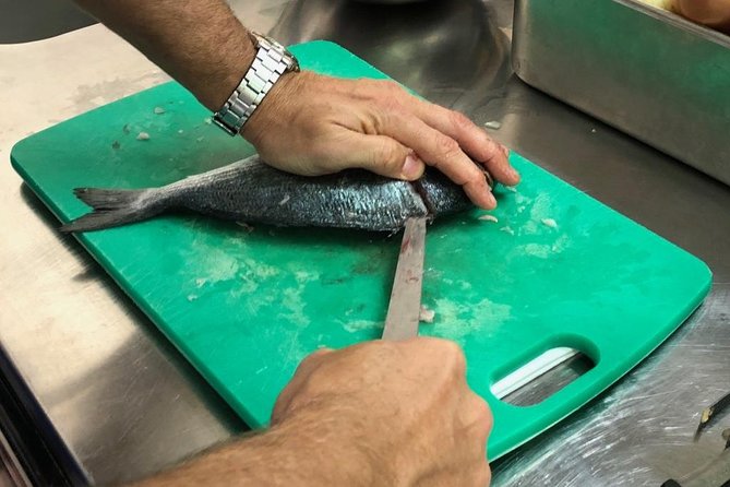 Split Cooking Class - In the Kitchen Academy: What Hands-On Really Means Here
