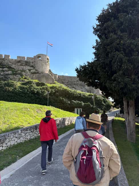 Split: Dalmatia for Nature Lovers Green Line Sightseeing Bus - Practical tips: cash, shoes, and behavior rules