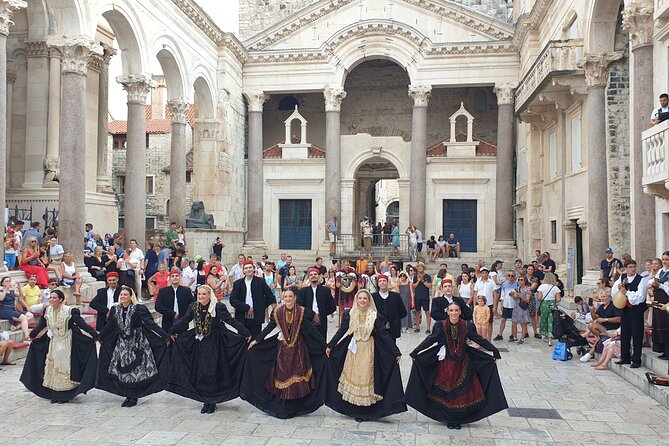 Split & Diocletian Palace Historical Walking Tour - Mausoleum cathedral stop and the Grgur Ninski statue