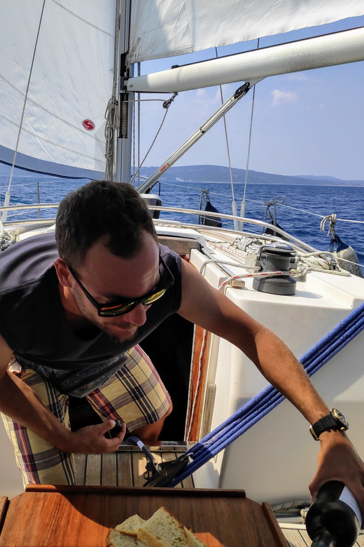 Split: Full Day Sailing Tour to Šolta Island and Brač Island - Šolta and Stomorska: why this island stop feels calmer