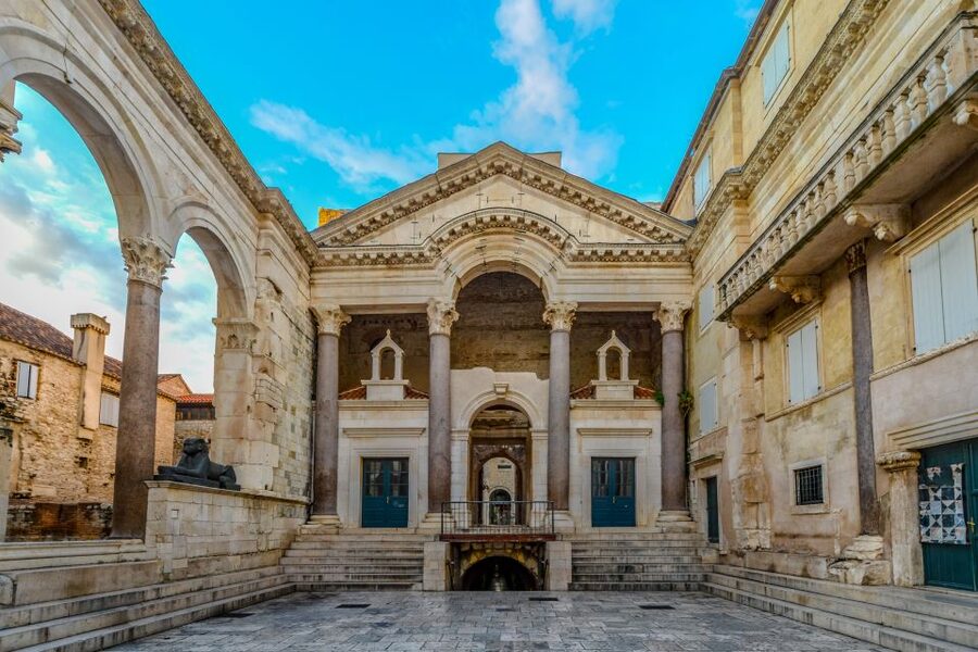 Split: Game of Thrones Tour with Diocletian's Palace Cellar - Who Should Book This Tour, and Who Might Skip It