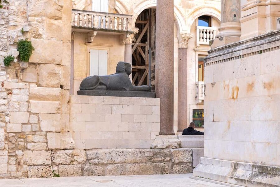 Split: Group or Private Walking Tour with Art Historian - Who This Tour Suits Best