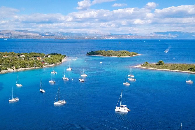 Split: Half-Day Blue Lagoon, Čiovo and Trogir Boat Tour - The Boat Ride Reality: Crew Energy, English Guidance, and Bumps