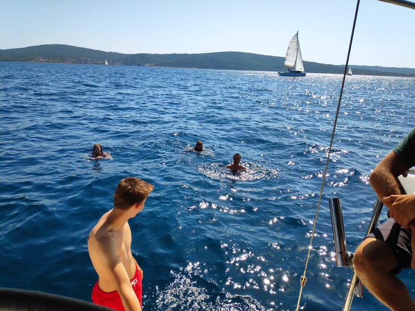 Split: Half Day Sailing Tour with Swim Stop, Snacks and Wine - Who this sailing half-day suits best