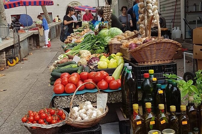 Split History and Gastro Small-Group Tour with Food and Drinks - Trumbićeva obala Promenade: Socializing, Coffee Shops, and Final Wine