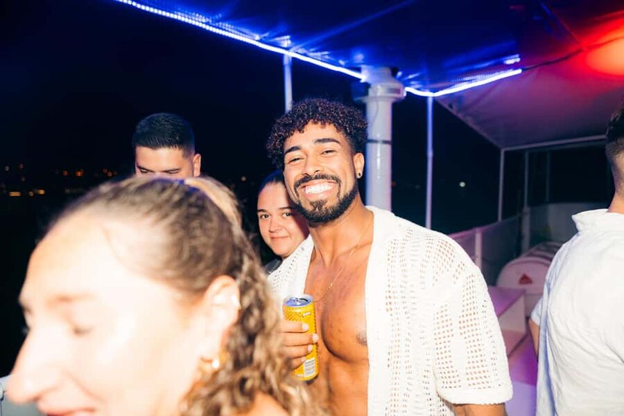 Split: Night Boat Party with Free Shots, Dj and After Party - Meeting Point on Split’s Steps: How to Find the Group Fast