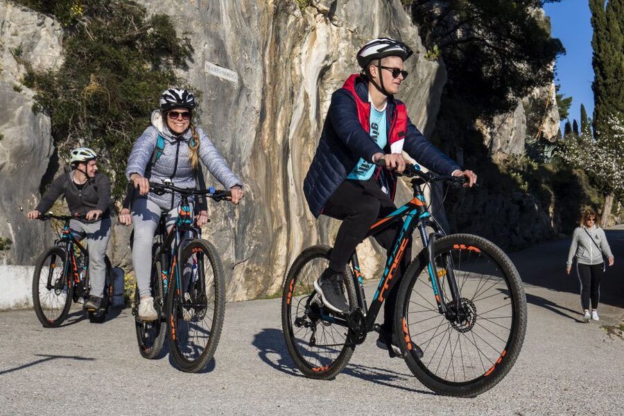 Split: Old Town and Marjan Park Bike Tour - Guides, bikes, and why the small details matter