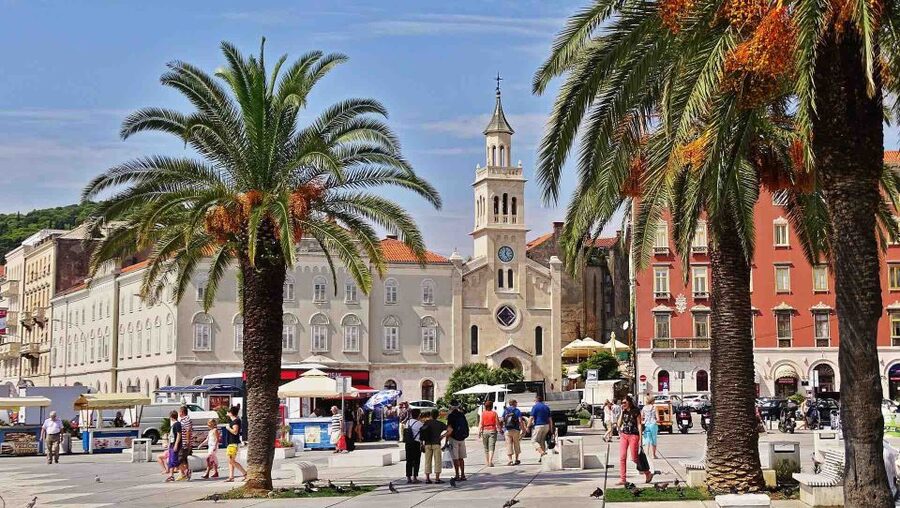 Split: Old Town & Diocletian's Palace Earlybird Walking Tour - Old Town first: how the walk sets you up for Diocletian’s Palace