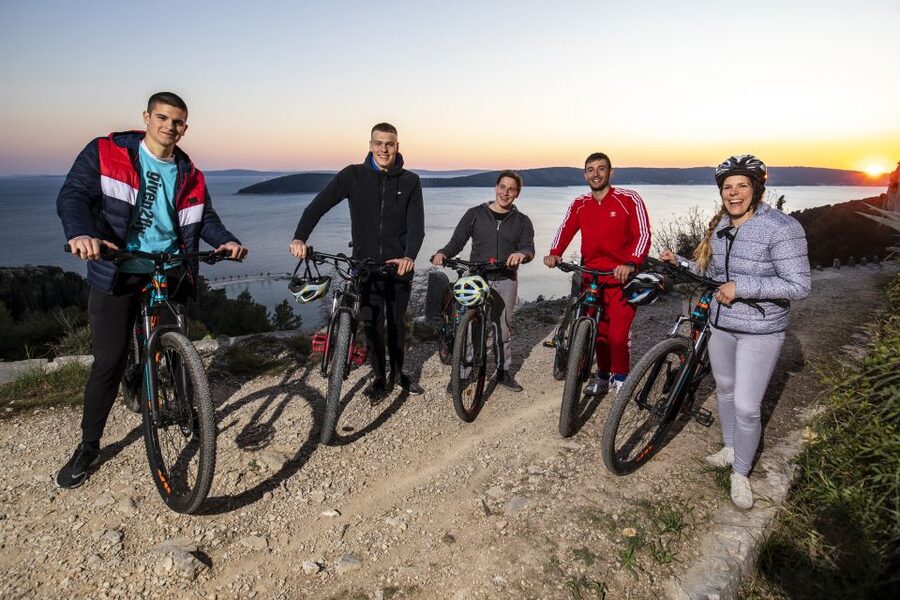 Split: Old Town Guided Bike Tour with Poljud Stadium - Sustipan Park Cliffs: Views That Actually Justify the Climb