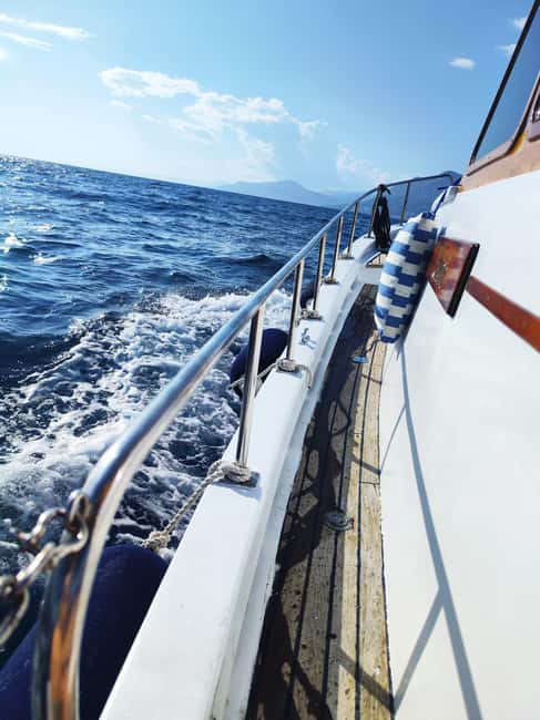 Split/Omiš/Makarska: Full or half day boat tour with "Cvita" - What your day feels like on Cvita, not just what stops you hit