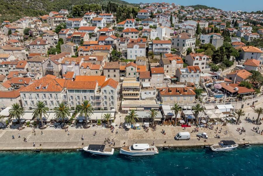 Split or Trogir: Blue Cave, Vis, and Hvar Speedboat Day Trip - Stiniva Cove: The Photo Stop That Can Turn Into Swimming (or Not)