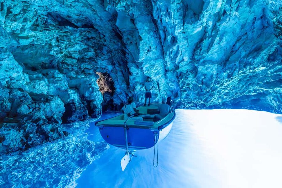 Split or Trogir: Blue Cave, Vis, and Hvar Speedboat Day Trip - Meeting Before Dawn: Start Times, Check-In, and the 6:15 am Trogir Pickup