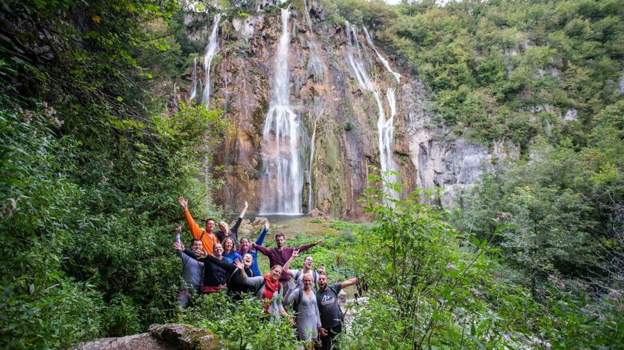 Split: Plitvice Lakes Guided Day Tour with Entry Tickets - Pickup in Split, then the long drive to Plitvice