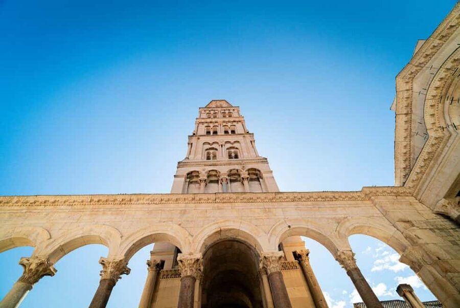 Split: Private Roman History & Market Tour - The courtyard beats: Peristil and the daily rhythm of Rome