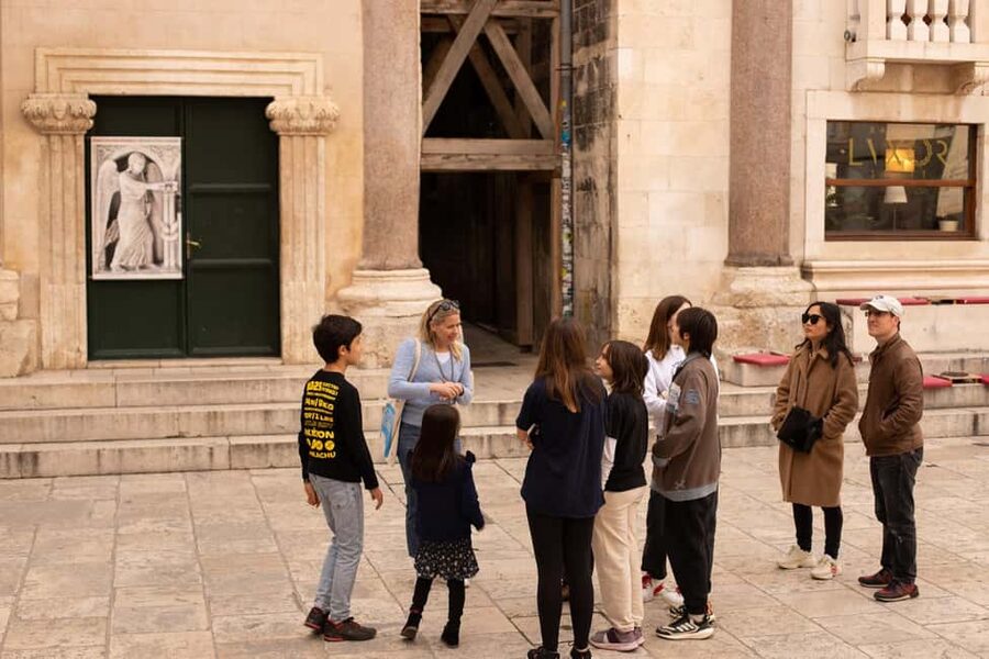 Split: Private Walking Tour for Families with kids (5-17y) - Key things you will notice on this tour