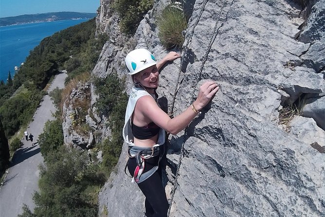 Split Rock Climbing Tour - From approach to first hold: how the climbing session is set up