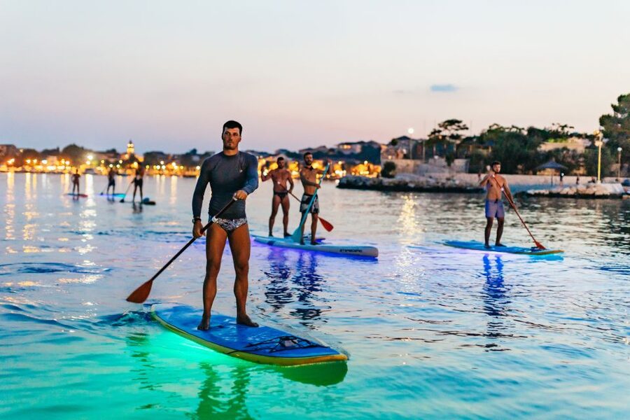 Split: Stand Up Paddleboard Night Glow Tour - What 150 minutes really feels like, and what to pack