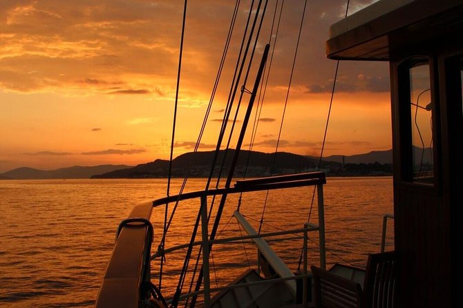 Split Sunset Cruise With Live Music - Timing and departures: choosing 18:00, 19:00, or 19:30