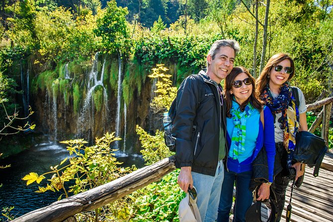 Split to Zagreb Group Transfer with Plitvice Lakes guided tour - Guides, Group Size, and the Reality of Staying Together