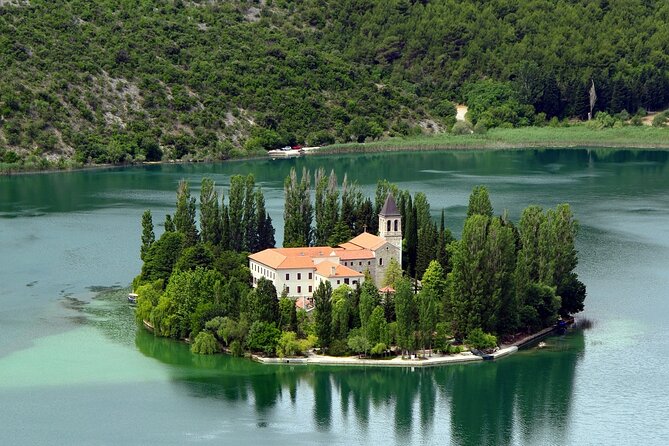 Split/Trogir/Kastela: Krka Private Tour - option: Wine Tasting - One long day, three very different places