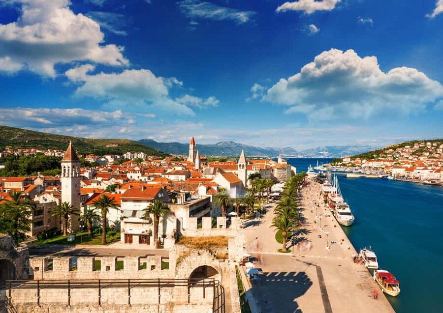 Split: Trogir Open Top Bus Trip + Free Split Walking Tour - St. Lawrence Cathedral and the Radovan Portal