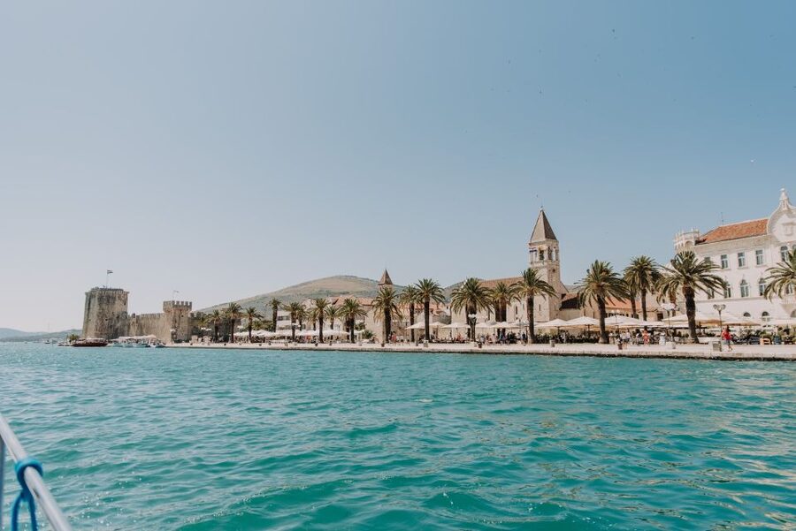 Split & Trogir: Private Blue Lagoon & Wine Tasting Boat Tour - Blue Lagoon swim time plus a sunken ship stop